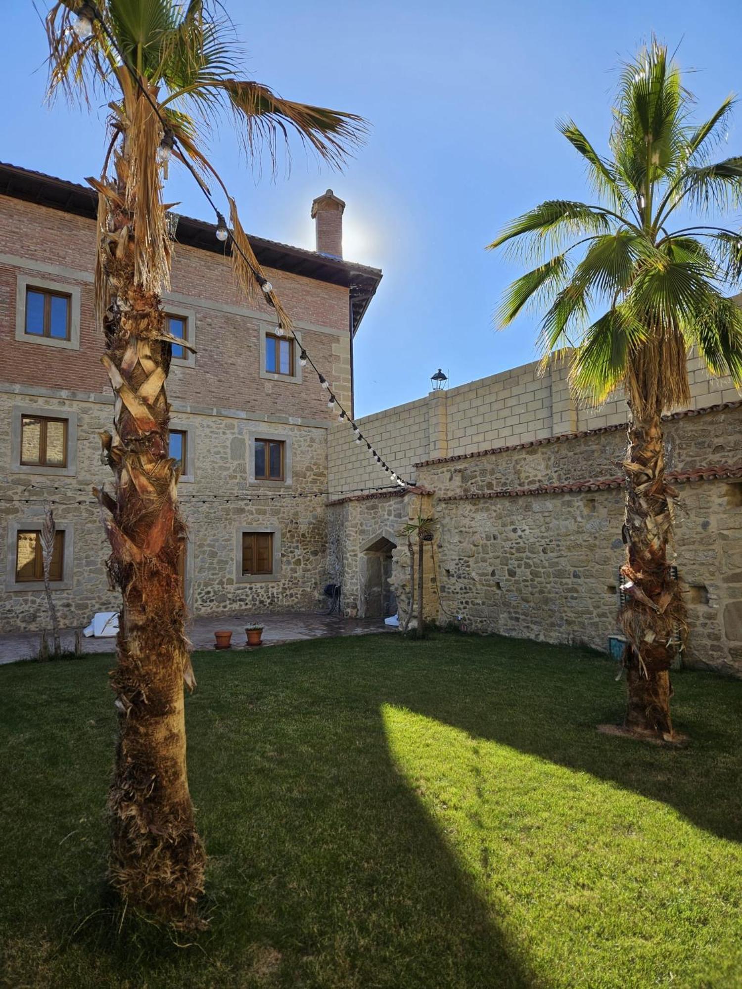 El Tomillar - Alfovar Villa Villalobar de Rioja Exteriör bild
